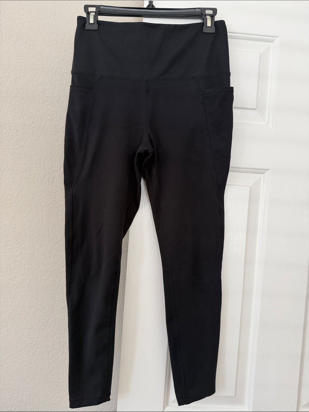 Danskin Black High-Waist Pocketed Leggings